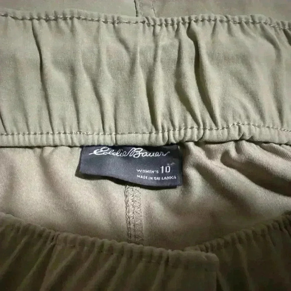 Eddie Bauer Women's Rainier Pull-On Skort - Size 10 - Picture 4 of 8